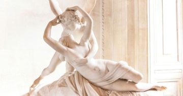 The sexuality represented in the statue of Love and Psyche