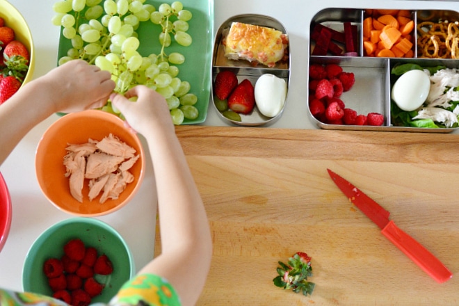 Richolyn Coltello per Bambini in Legno per Cucinare per 2-8 Anni Montessori Giocattolo da Cucina per Tagliare Frutta E Verdura Coltelli Sicuri per Bambini 