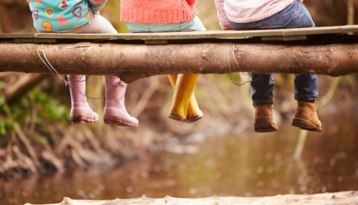 Bambini nel bosco