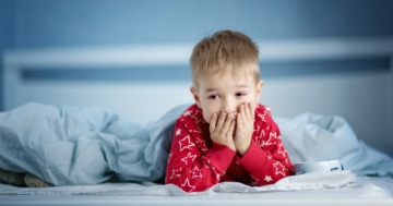 Bambino che ha difficoltà col sonno