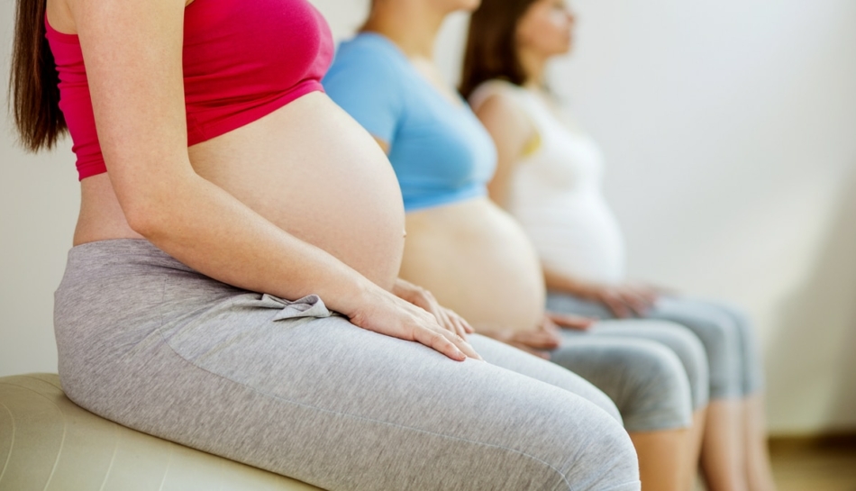 Donne in gravidanza durante un corso preparto