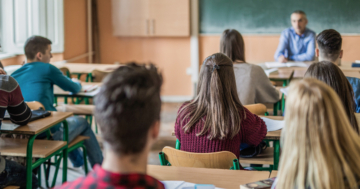 adolescenti dopo aver scelto la scuola superiore