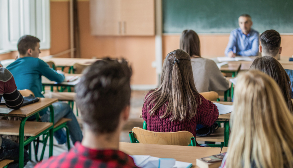 adolescenti dopo aver scelto la scuola superiore