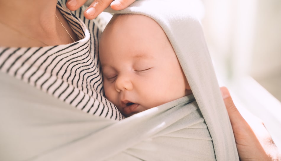 Come e quando iniziare con il babywearing? - Uppa