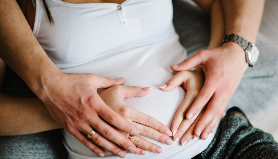 Coppia durante il secondo mese di gravidanza
